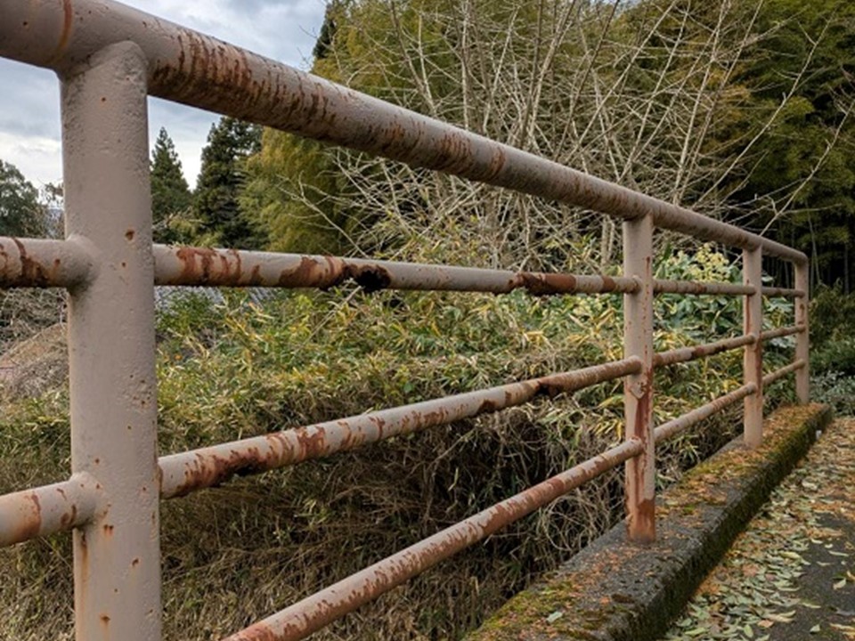 整備前の欄干の様子