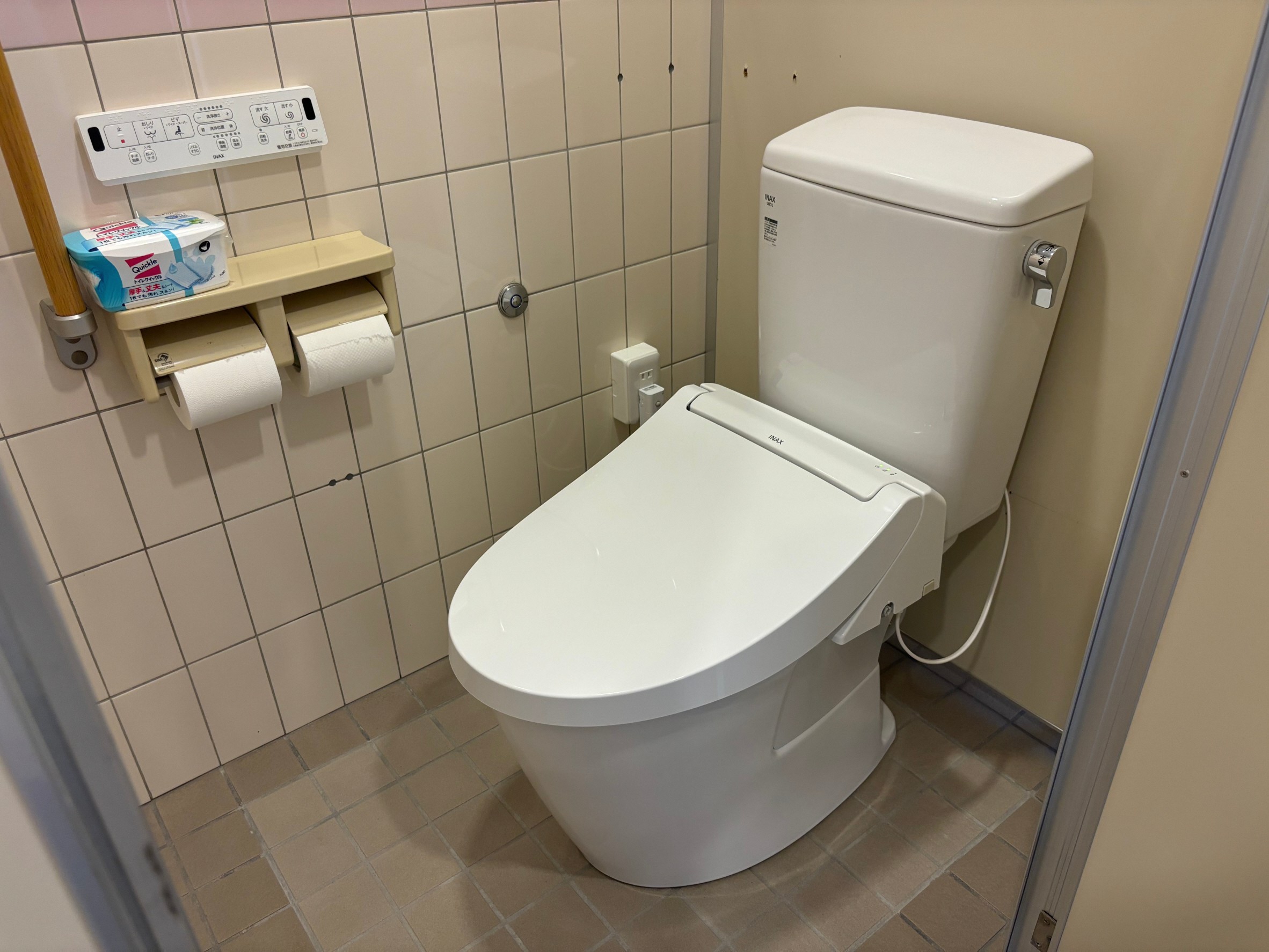 修繕した滝区公民館のトイレ